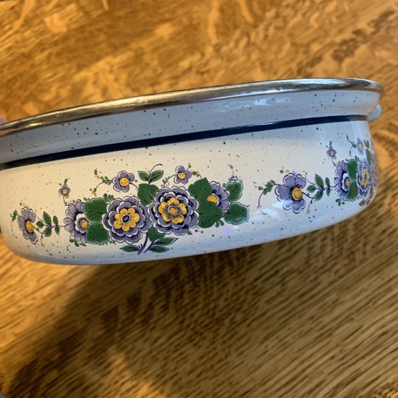 Vintage Asta Germany Enamel Cookware Small Pot 8.5" Diameter Blue Flowers - Picture 8 of 12